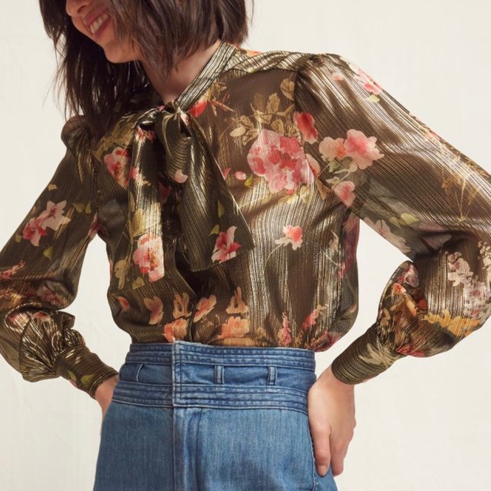 Warm NYC metallic floral “wonderful top” size 3